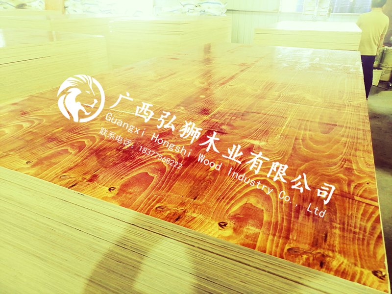 建筑模板松木桉木結(jié)合性價(jià)比更高